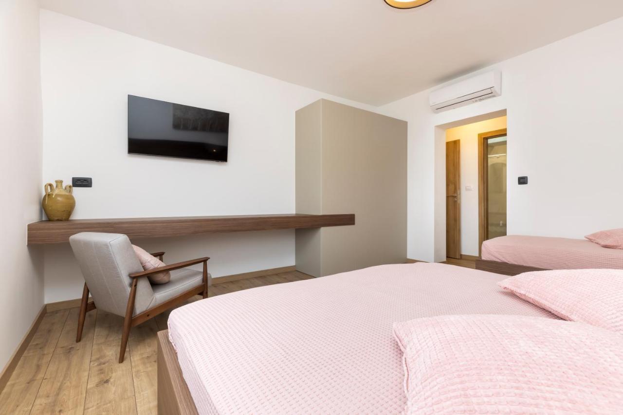 Boutique Apartment Мали-Лошинь Экстерьер фото
