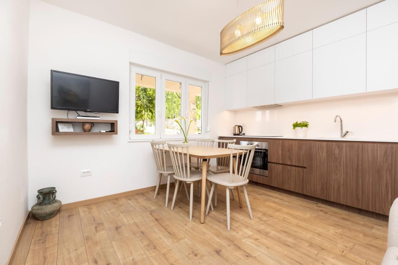 Boutique Apartment Мали-Лошинь Экстерьер фото