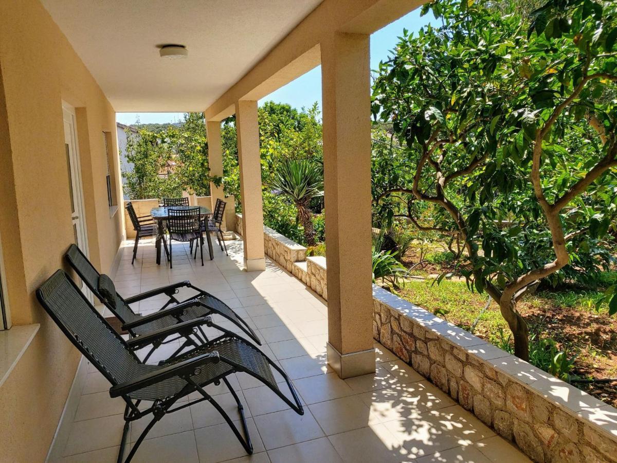 Boutique Apartment Мали-Лошинь Экстерьер фото